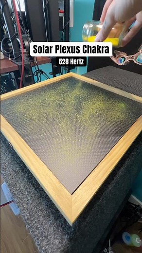 528hz Solar Plexus Chakra sand CYMATICS!🤯🌀 #solarplexuschakra #chakras #cymatics