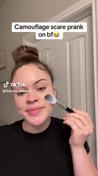 Increíble broma de camuflaje a mi novio 😂