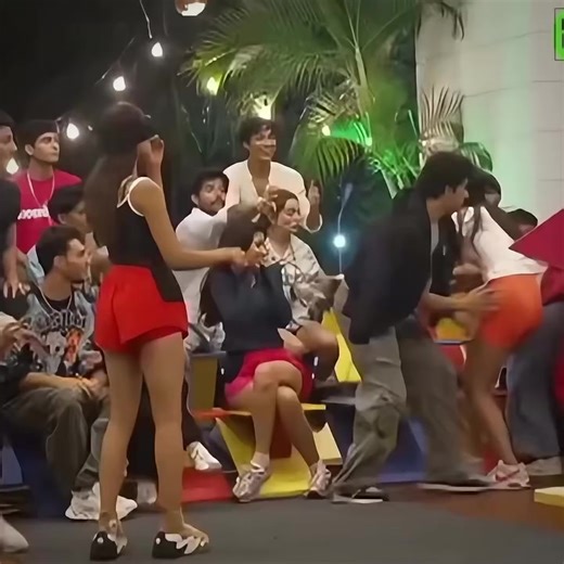 😂#splitvillax6 #akansha #yogeshrawat #foryoupage #fyp
