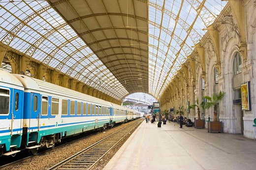 Do You Know the Difference Between 'À' and 'De?'