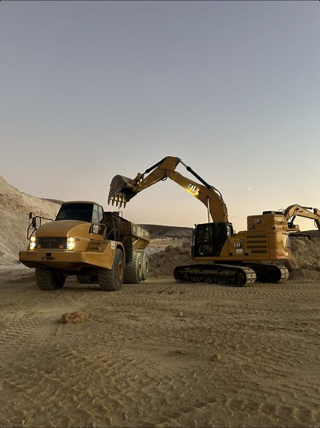 Caterpillar Excavator and Tractor Heavy Machinery Overview