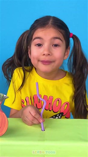 🥤 Straw trick: taste food WITHOUT eating! How? Watch NOW! 🤯😋 #Shorts #Hack