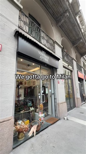 We gotta go to Milan 🤷🏻‍♀️ #vintage #vintageshop #vintagemilan