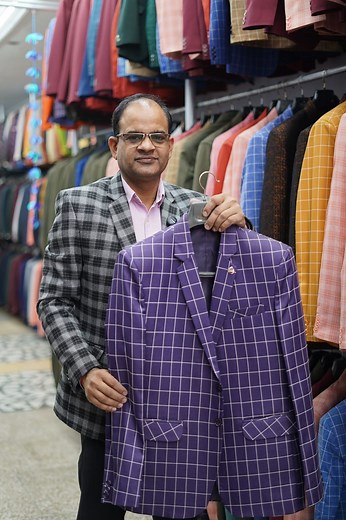 15K views · 238 reactions |  Unbelievable Offer Alert!  Blazer sirf ₹1500 me – Buy 1 Get 1 FREE!  New variety & fresh stock available, common guys jaldi aaiye! Offer valid till 30th October only!  Address: Plot-447, Jheel Khurenja, Near Tanga Stand, Geeta Colony, Delhi-110031  Mob: 9310480772, 8595274234 #GoldenTreeGarments #BlazerSale #Buy1Get1Free #MensFashion #WinterCollection #DelhiShopping #OfferAlert | Blazer Wale | Facebook