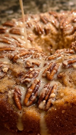 23K views · 139 reactions | Spiced Pecan Coffee Cake | Cakecrafted Recipes | Facebook