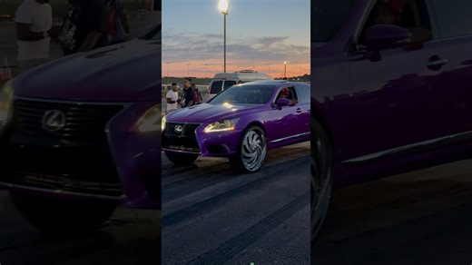 Lexus LS on 28’s DUB Floaters and Mercedes C300 on 26’s Riding