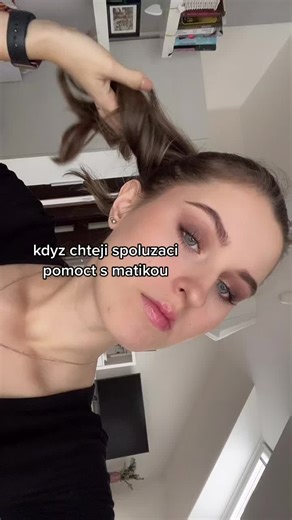 jde vam matika?🙊ig: sariheaa #fy #fyp #foryou #math #school #19 #girl #classmates