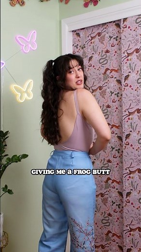 These fake jeans gave me a frog butt