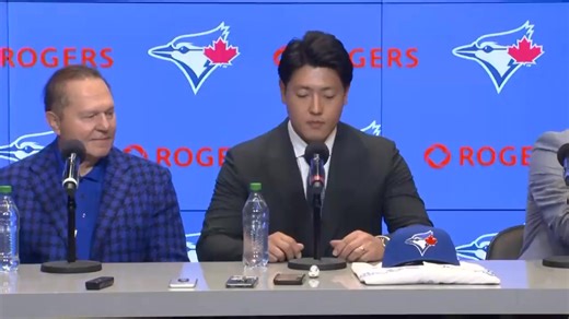 “I’m very happy to join the Blue Jays… Go Blue Jays!” 👏 Kazuma Okamoto introduces himself to Toronto. | Sportsnet