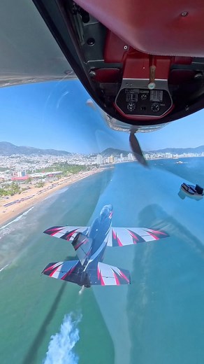 Artur Kielak FULL FORCE Aerobatics on Reels