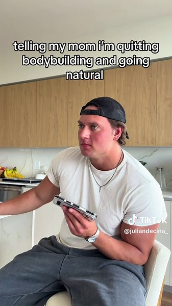 Julian Decina (@juliandecina_)’s video of T Shirt