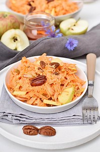 Carrot Apple Raisin Salad Recipe - Easy Step-by-Step Guide | COOK.ME