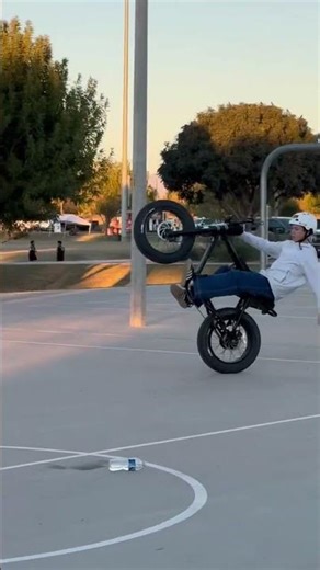 Slow motion hand drag