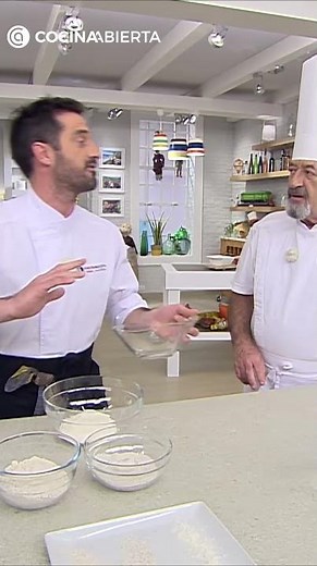 Joseba Arguiñano teaches us 3 different types of flour 👨‍🍳😉 Open Kitchen