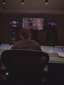 70K views · 2.9K reactions | El primer sonorense invitado al The Tonight Show Starring Jimmy Fallon aquí en prueba de sonido previo al programa! 朗 Carin Leon 女  Cortesía Alberto Medina | El Sol de Hermosillo | Facebook