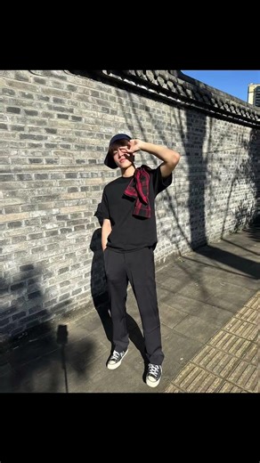 Capture the Fun: Play & Snap with BFFs