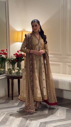 HARISSHAKEEL on Instagram: "SAHAR Falling for this gorgeous piece in mud apple lama silk. Jewellery @jewelsbyyh Makeup @sheebamughal #harisshakeel #harisshakeelofficial #canadá #canada #fashionshow #canada #usa #aapna #beautifuldestinations"