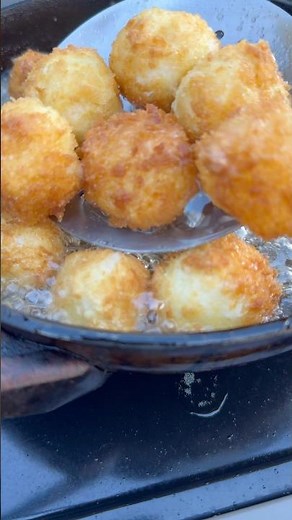Fried Mashed Potato Ball- A Thanksgiving Leftover #thanksgiving #leftover #leftoverricerecipe #fried