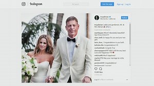 Troy Aikman is married!