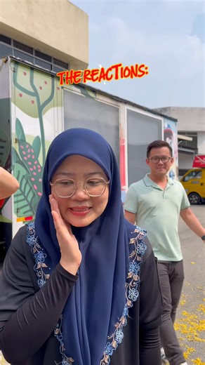 CNY Vibes at Fipper HQ 🧧 The most awaited moment every CNY has to be the exciting burst of firecrackers lighting up Fipper HQ! The sound, the energy & the smiles all around make it such a special tradition we look forward to every single year! A big thank you to our amazing bosses for making this celebration possible and bringing everyone together. Wishing you continued success, happiness & great prosperity in the year ahead. Gong Xi Fa Cai! 🧨✨ #FipperSlipper #Fipper | Fipperslipper