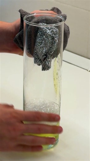 Clean a Vase Without Reaching Inside! 🧲
