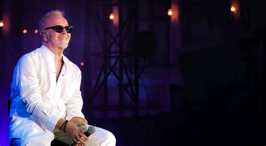 Umberto Tozzi in concerto a Bari: data, info e biglietti dell'ultimo tour al Palaflorio