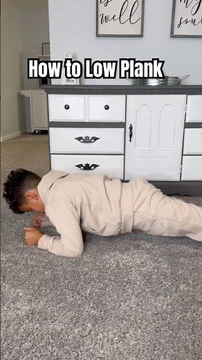 Learn how to low plank 💪 for beginners #tutorial #plank #kids #exercise