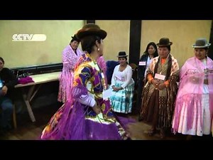 ‘Cholitas’ fashion takes over Bolivian catwalks