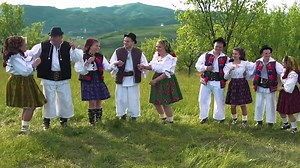 1.9M views · 39K reactions | Oana Font - Lasă lumea cum îi ie'....