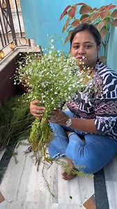 28K views · 890 reactions | আবার একটা real flower hair accessories ভিডিও tutorial দিলাম । দেখো তো ভালো লাগলো কিনা ?? Makeup done by Tamalika Ray #makeoverbytinni #flower #floweraccessories | Makeover by TINNI 8013643947 | Facebook