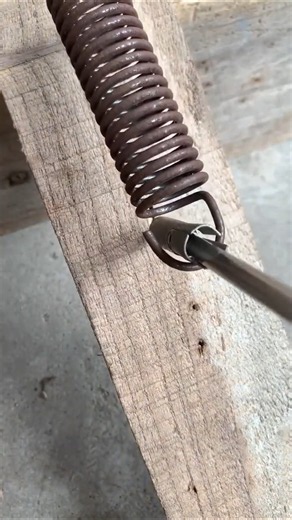Easy Tight Spring Installation Trick #springtool #springinstall #spring #tips #shortsfeed