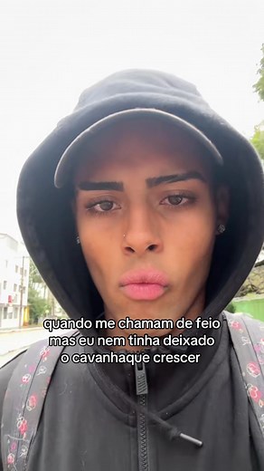 Cavanhaque: Estilo e Autoconfiança em Debate