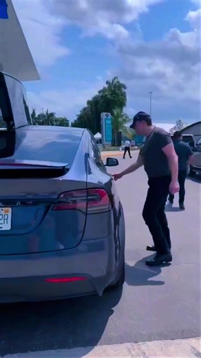 The Tesla Cybertruck is a battery electric pickup 🚙 truck The Tesla Cybertruck is a battery electric pickup truck built by Tesla, Inc. since 2023. Introduced as a concept vehicle in November 2019, it has a body design reminiscent of low-polygon modelling, consisting of flat stainless steel sheet panels #elonreevemusk #tesla #viral