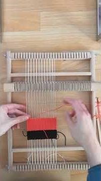 Weaving a mug rug in plain weave with anti-felting merino wool