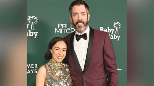 HGTV's Drew Scott Enjoys Trip Home to Vancouver with Loving Wife & Kids: PHOTOS