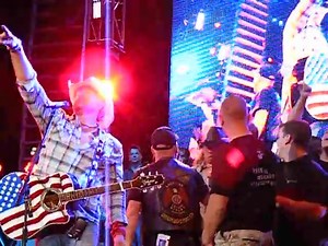 3.4K views · 213 reactions | Toby Keith & Trace Adkins Angry American Scranton Pa | Expresso | Facebook