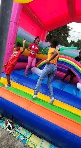 Power Rangers Party Fun! Have a look at our Enchanted party package Client choose $2000.00 Package includes 🎉bouncy castle 🎉facepainting 🎉popcorn 🎉snowcones 🎉cotton candy 🎉pinata ...unfilled 🎉party bags...unfilled 🎉balloonanimals 🎉outdoor games Ask about our June packages today 353.5739 #bouncycastlerentals #toddlerplayzones #facepainting #birthdayparties #fun Appreciation gifts! available by order or at the shop or online! https://funandflairpartyshop.com 353.5739 #inspirationgifts #pa