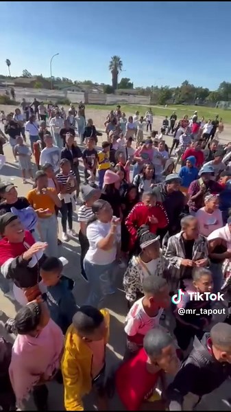 En as jy ins dan moet jy ons book#tapout @Alo❤️ @Leejay 🥶