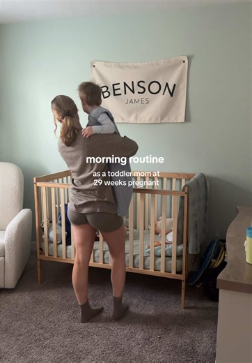 this morning!! really feeling pregnant these days 😅 #momtok #29weekspregnant #morningroutine