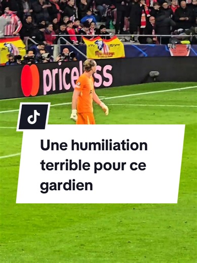 Kinsky remplacé après 17 minutes et 2 erreurs catastrophiques face à l'Atlético, Tudor ne se retourne même pas quand il quitte le terrain en larmes #Kinsky #Tottenham #Atlético #ChampionsLeague #Tudor