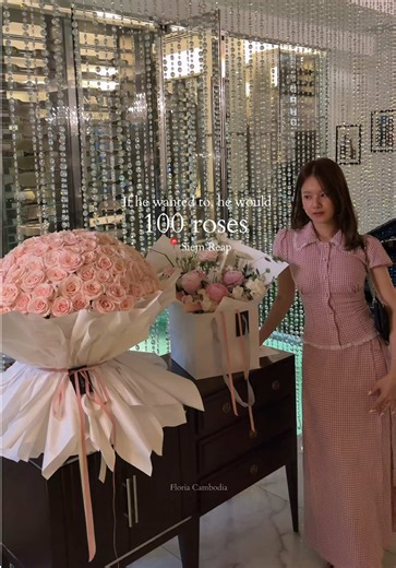 កុលាប ១០០ ទង | 100 roses bouquet & Mix flowers Korean style bouquet delivery to @Ox Club Restaurant 🤍🌸 📍Location: https://maps.app.goo.gl/tfGpYkwpvgWYEDhu6?g_st=ic _______________________________________ #floriacambodia #floriacambodiaflower #flower #florist #flowershopinsiemreap