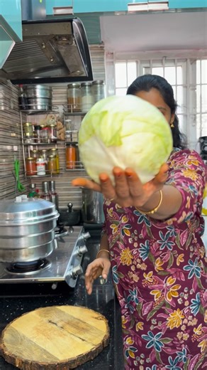 Suguna Vijay | Cabbage Roll pakoda/bajji 😋.... Instant snacks recipe ingredients cabbage potato Green peas onion coriander green chilly Ginger... | Instagram