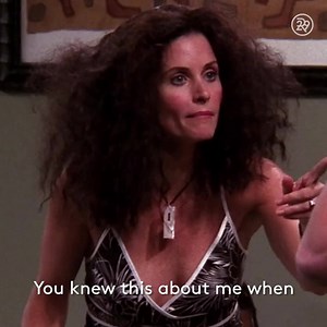 Raise your hand if Monica was your favorite on FRIENDS (TV Show) 🙋🏻🙋🏻 🙋🏻 | Refinery29