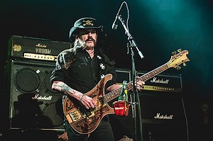 Motorhead cut tonight's Austin show short due to illness (pics & video)