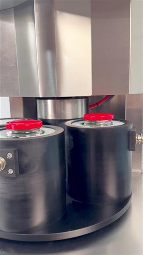 Semi Automatic Vacuum Capping Machine#machine #factory#capping #cappingmachine #VacuumCappingMachine