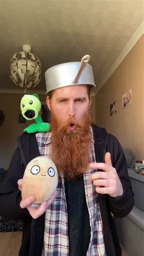 Crazy Dave speaking about some pretty important things, fans will understand #pvz @PlantsVsZombies