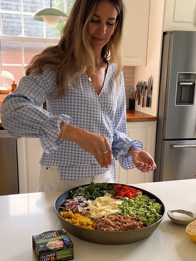 Recette de salade d'orzo au thon pour le déjeuner