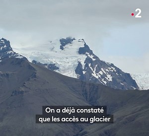 13K views · 59 reactions | ⛰ "Les chemins disparaissent. Un jour, on ne pourra y accèder que par kayak ou hélicoptère..." En Islande, la crête des glaciers et des volcans offre un paysage somptueux mais menacé par le réchauffement climatique. | Le 20h – France Télévisions | Facebook