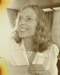 195 reactions · 7 comments | THE ASYLUM ALBUMS (1972-1975) is out now and features remastered versions of ‘For The Roses,’ ‘Court And Spark,’ ‘Miles Of Aisles,’ & ‘The Hissing Of Summer Lawns.’ The collection is available in 4-CD and 5-LP 180-gram vinyl versions, as well as digitally. The cover art for THE ASYLUM ALBUMS (1972-1975) features an original painting by Joni. | Joni Mitchell | Facebook