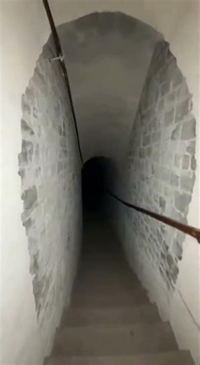 This Victorian Mansion’s Exterior Screams Old Money